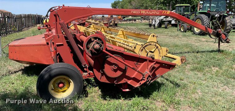 image for item LY9788 1992 New Holland 116  swather / windrower
