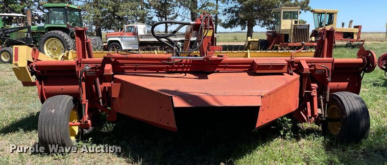 image for item LY9788 1992 New Holland 116  swather / windrower