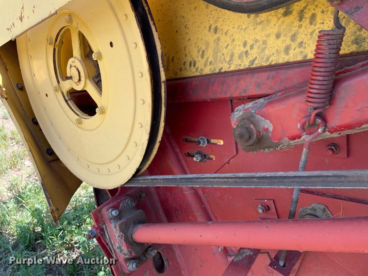 image for item LY9788 1992 New Holland 116  swather / windrower