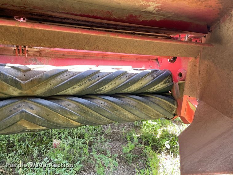 image for item LY9788 1992 New Holland 116  swather / windrower