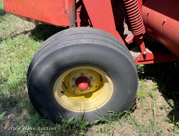 image for item LY9788 1992 New Holland 116  swather / windrower