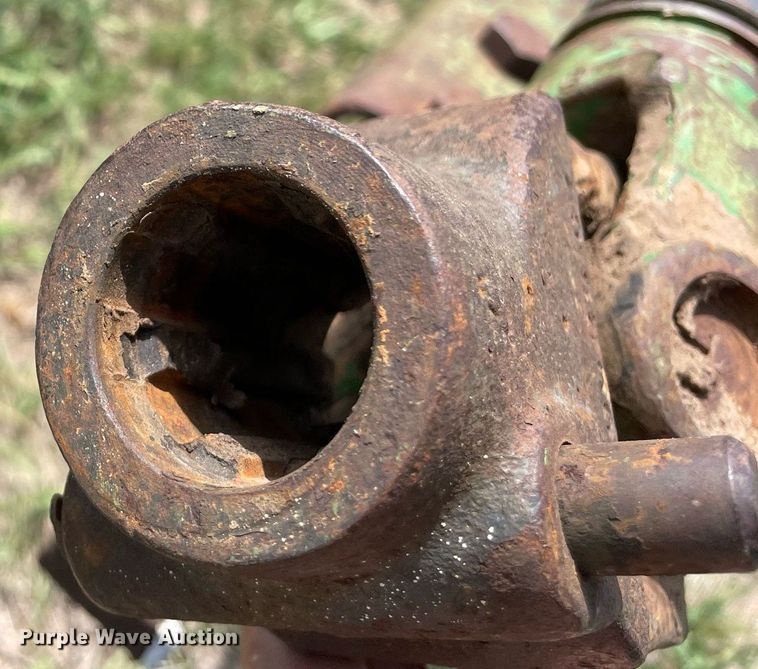 image for item LY9789 John Deere 346  small square baler