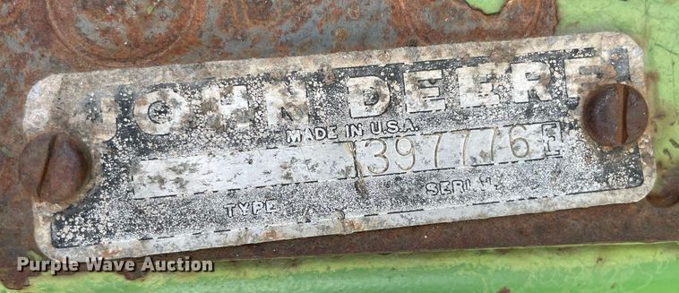 image for item LY9789 John Deere 346  small square baler