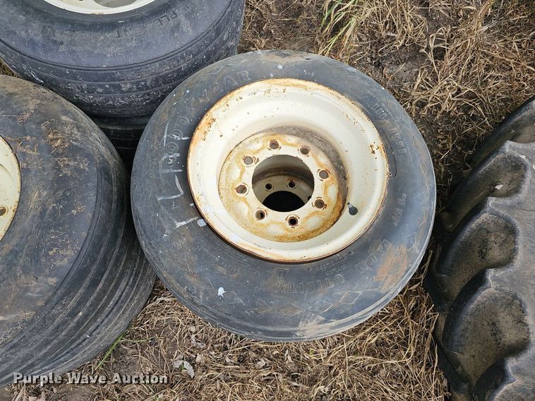 image for item MD9802 (6) tires and wheels