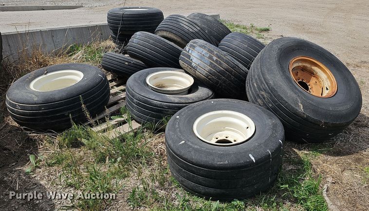 image for item MD9803 (12) tires and wheels