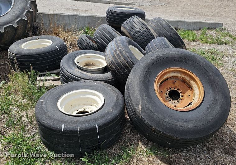 image for item MD9803 (12) tires and wheels