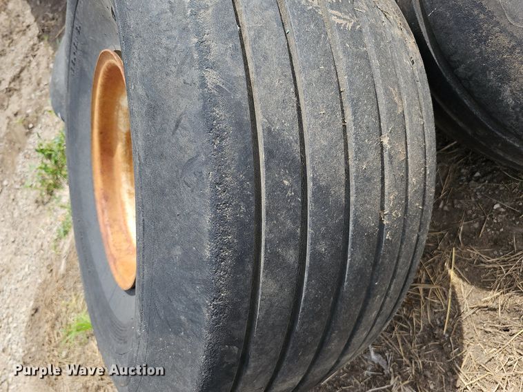 image for item MD9803 (12) tires and wheels