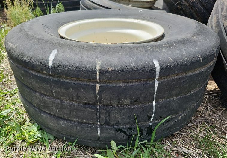 image for item MD9803 (12) tires and wheels