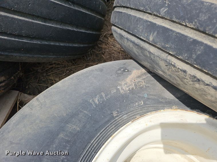 image for item MD9803 (12) tires and wheels