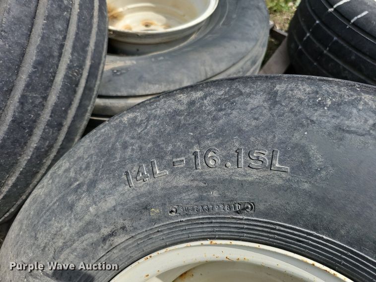 image for item MD9803 (12) tires and wheels