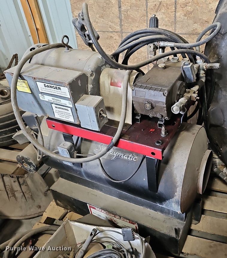 image for item MD9804 Spraymatic  pressure washer