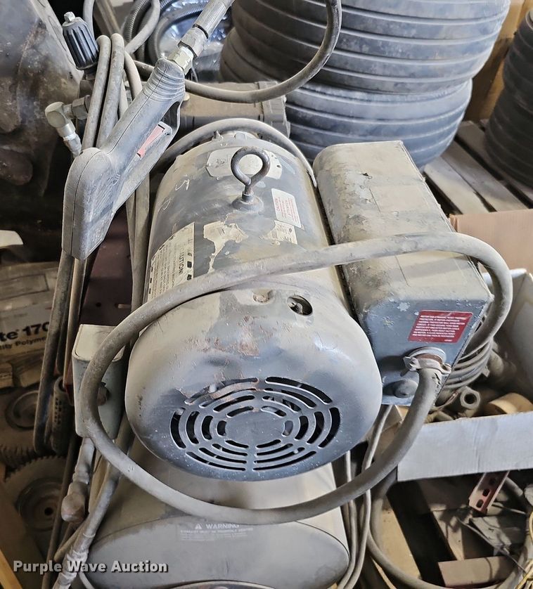 image for item MD9804 Spraymatic  pressure washer