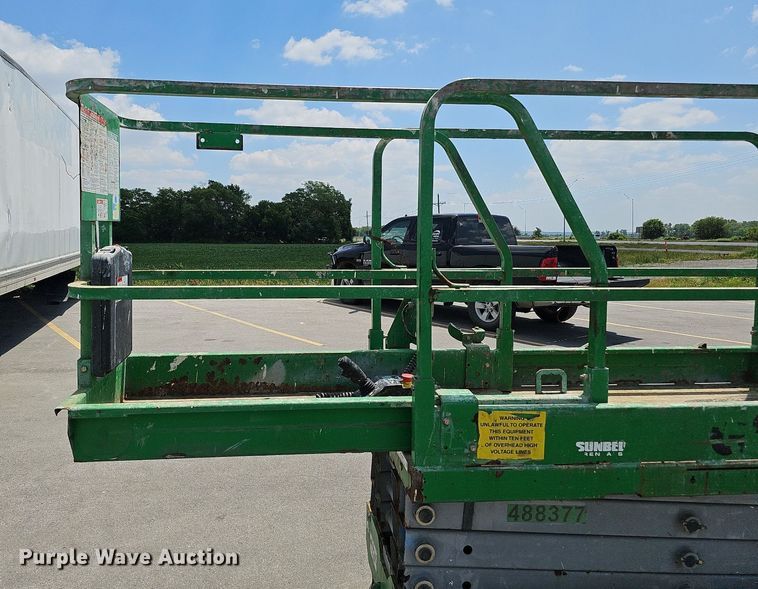 image for item MD9886 Genie GS1930  scissor lift