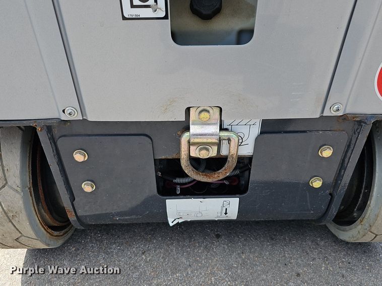 image for item MD9887 2016 JLG Industries 20MVL  vertical lift