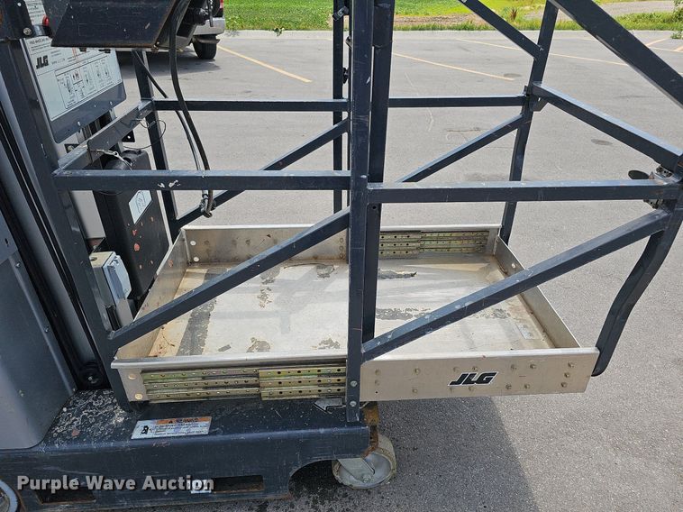 image for item MD9887 2016 JLG Industries 20MVL  vertical lift