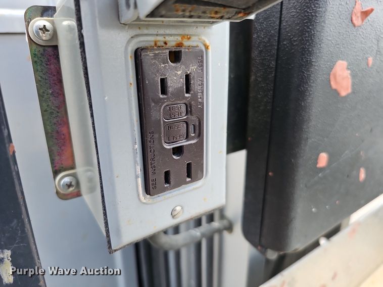 image for item MD9887 2016 JLG Industries 20MVL  vertical lift