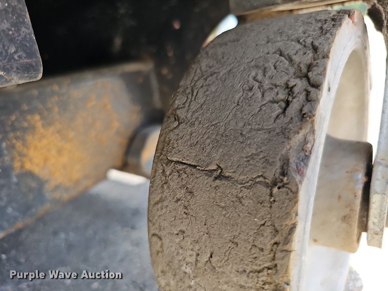 image for item MD9887 2016 JLG Industries 20MVL  vertical lift