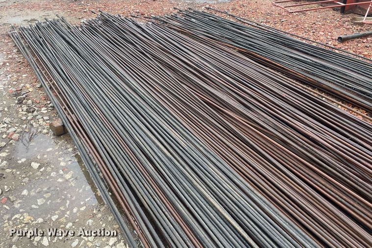 image for item ME9793 Approximately 400 sucker rods