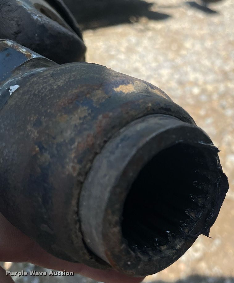 image for item ME9804 John Deere 568 Mega Wide Plus  round baler