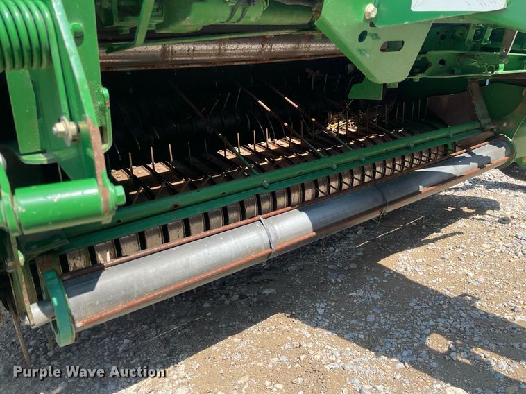 image for item ME9804 John Deere 568 Mega Wide Plus  round baler