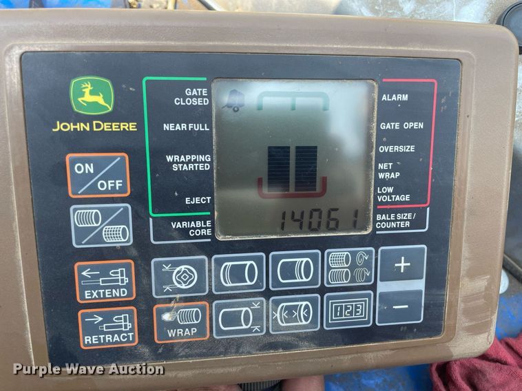 image for item ME9804 John Deere 568 Mega Wide Plus  round baler