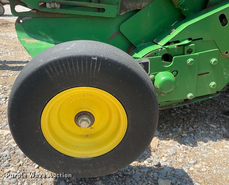image for item ME9804 John Deere 568 Mega Wide Plus  round baler