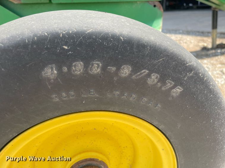 image for item ME9804 John Deere 568 Mega Wide Plus  round baler