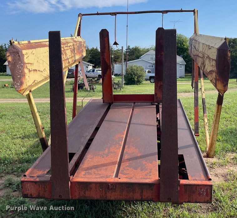 image for item ME9840 New Holland Stackliner 1000  bale stacker