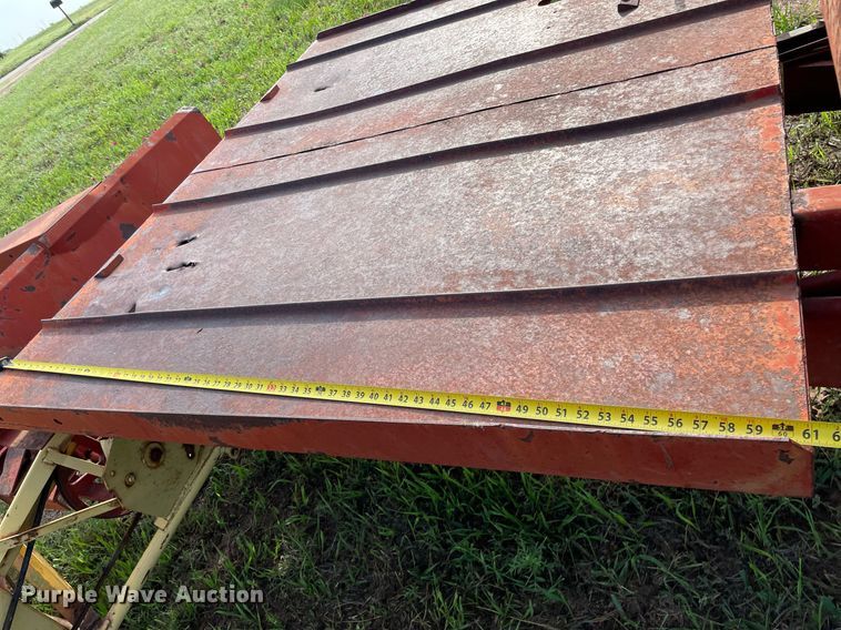 image for item ME9840 New Holland Stackliner 1000  bale stacker