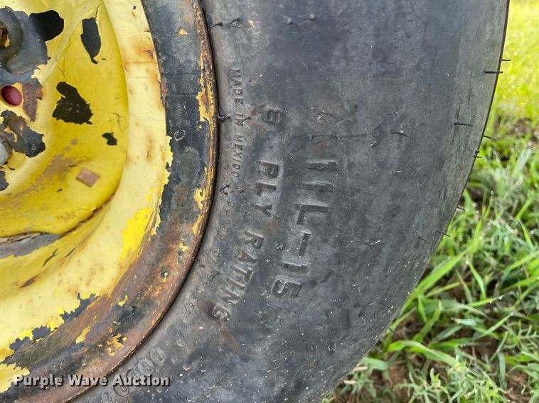 image for item ME9840 New Holland Stackliner 1000  bale stacker
