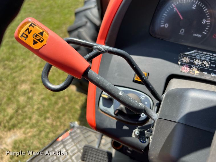 image for item MF9964 Kubota M8560  MFWD tractor