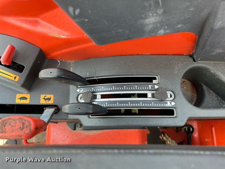 image for item MF9964 Kubota M8560  MFWD tractor