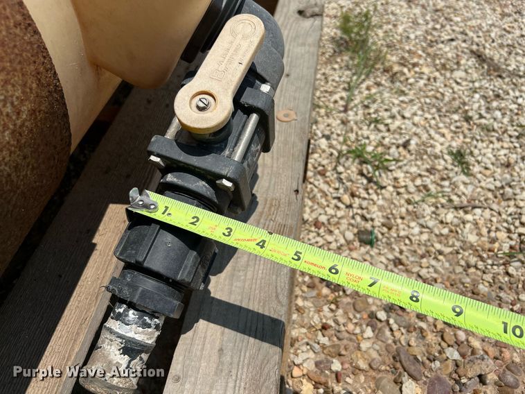 image for item MG9008 (2) saddle tanks