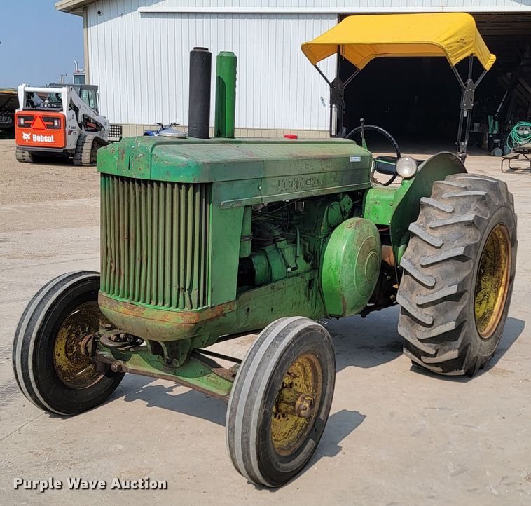 image for item ML9402 1952 John Deere AR  tractor