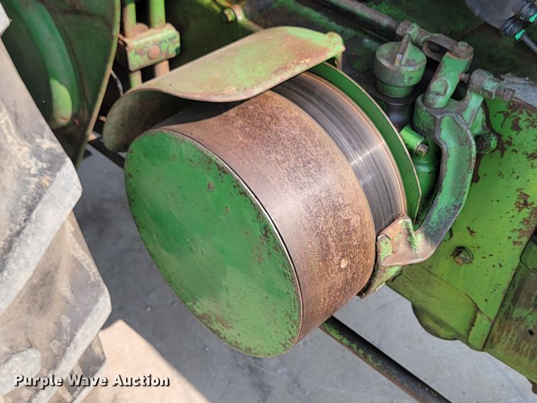 image for item ML9402 1952 John Deere AR  tractor