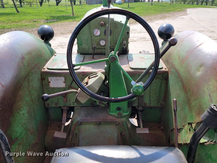 image for item ML9402 1952 John Deere AR  tractor