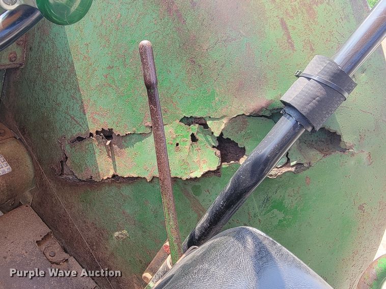 image for item ML9402 1952 John Deere AR  tractor