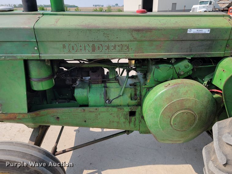 image for item ML9402 1952 John Deere AR  tractor