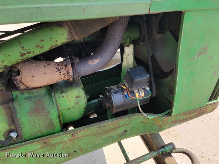 image for item ML9402 1952 John Deere AR  tractor