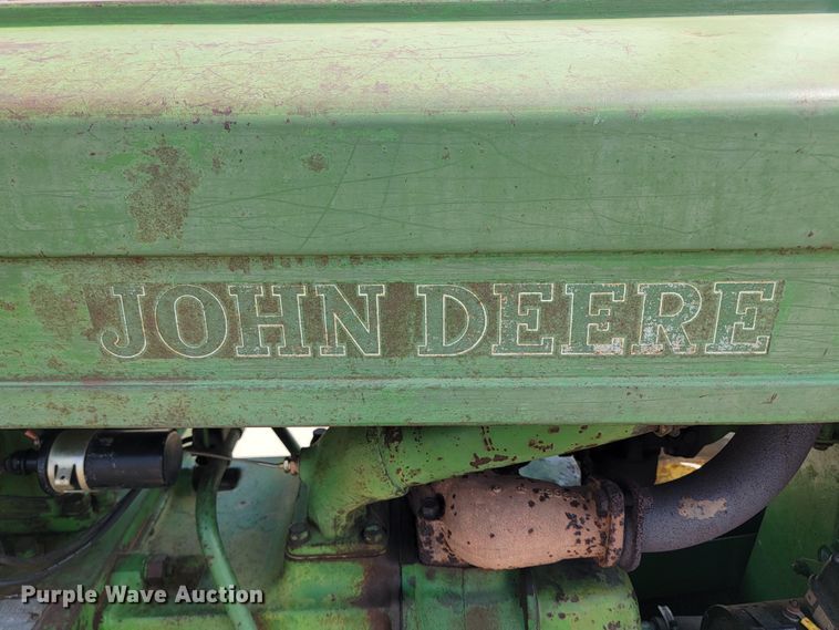 image for item ML9402 1952 John Deere AR  tractor