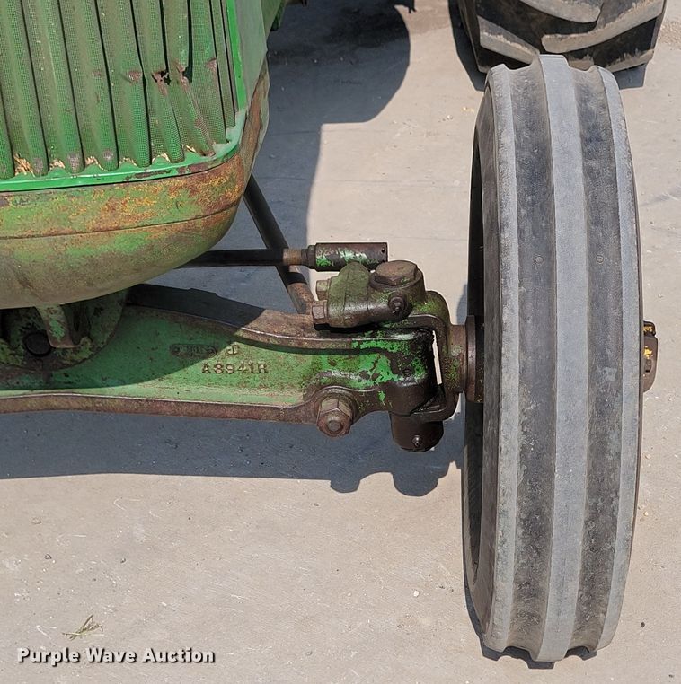 image for item ML9402 1952 John Deere AR  tractor