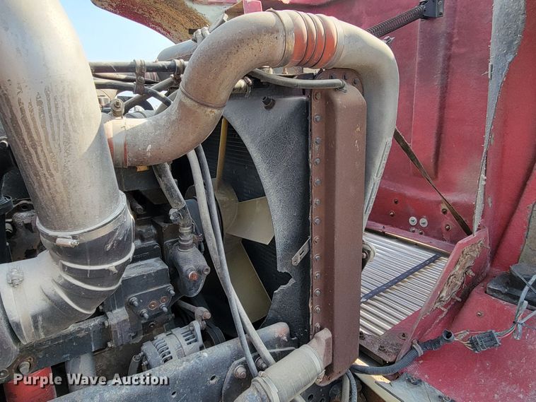 image for item ML9407 1992 Freightliner FLD 120  truck cab and chassis