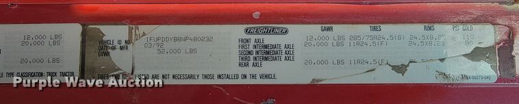 image for item ML9407 1992 Freightliner FLD 120  truck cab and chassis