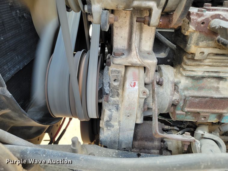 image for item ML9408 1997 Ford Louisville  truck cab and chassis