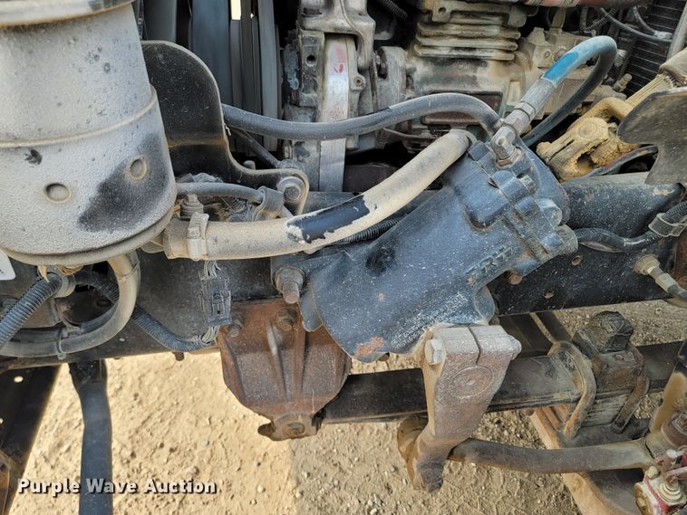 image for item ML9408 1997 Ford Louisville  truck cab and chassis