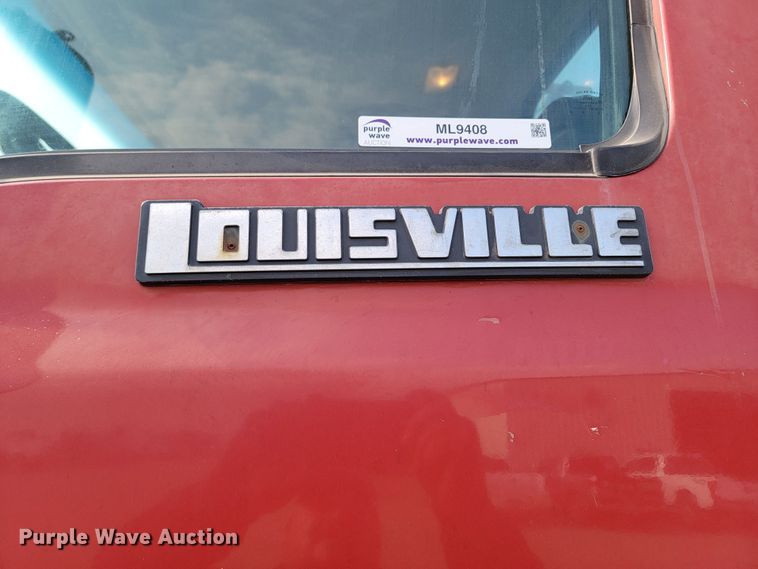 image for item ML9408 1997 Ford Louisville  truck cab and chassis