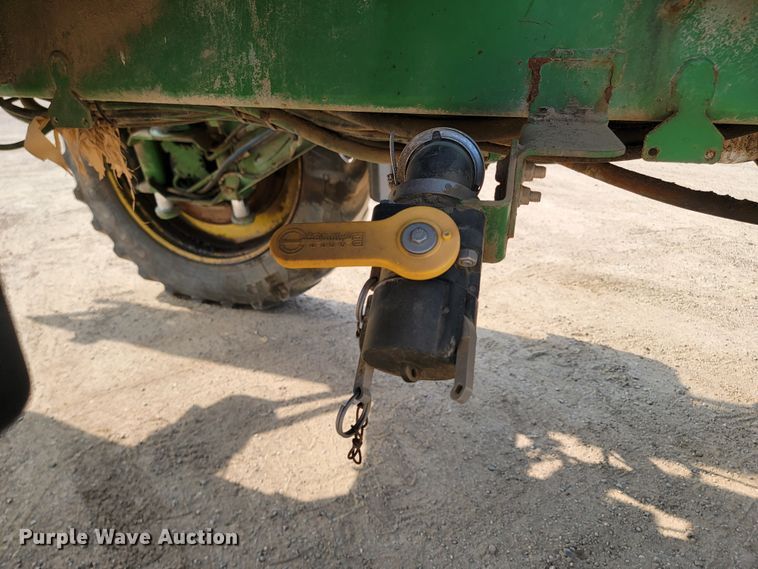 image for item ML9409 2006 John Deere 4920  applicator