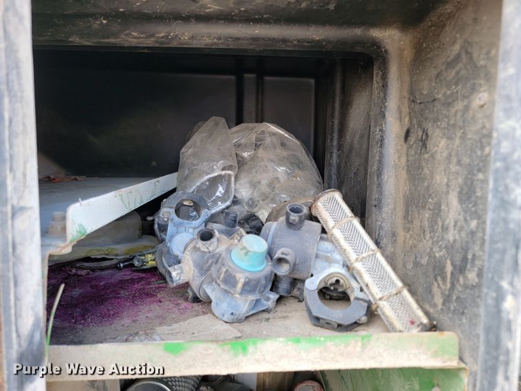 image for item ML9409 2006 John Deere 4920  applicator