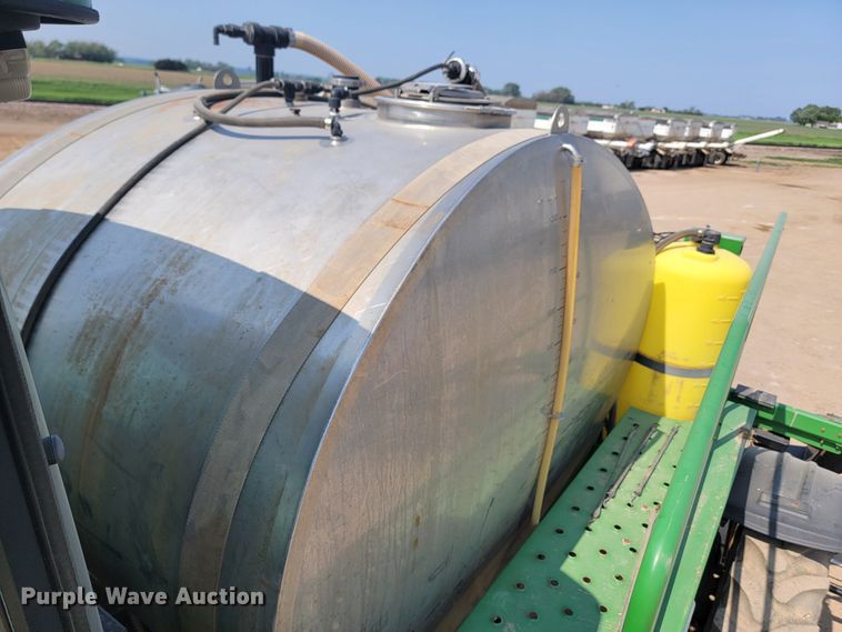 image for item ML9409 2006 John Deere 4920  applicator