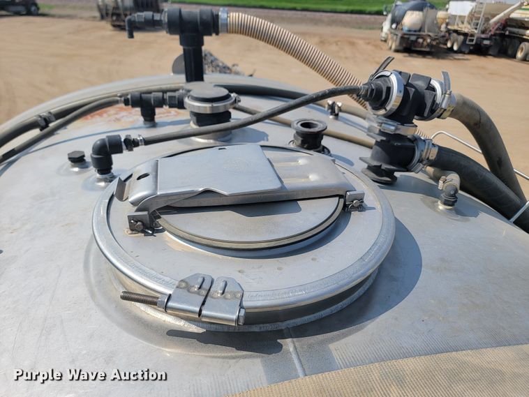 image for item ML9409 2006 John Deere 4920  applicator